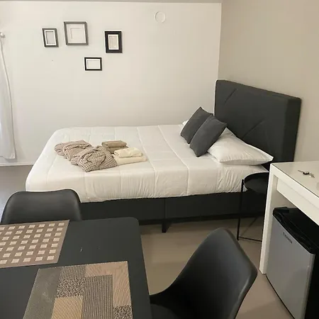 Night Apartment Modena