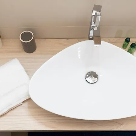 Apartment Night Modena